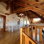 Visentin - Meraviglioso Attico In Legno Apartment