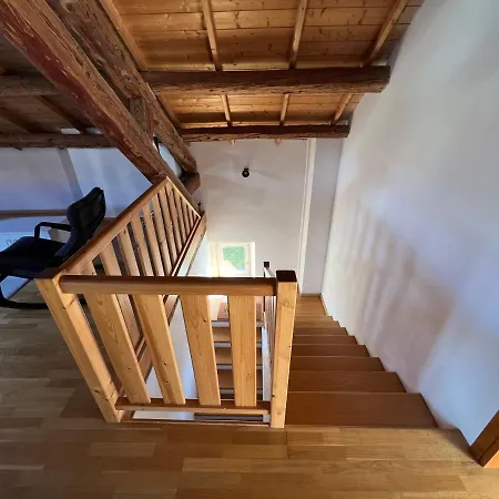 Visentin - Meraviglioso Attico In Legno Apartment